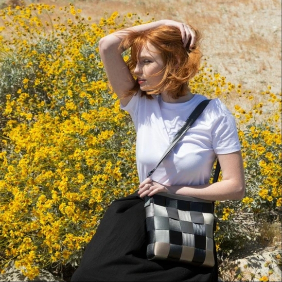 Harveys Handbags - Harveys Original Seatbelt Mini Messenger Treecycle